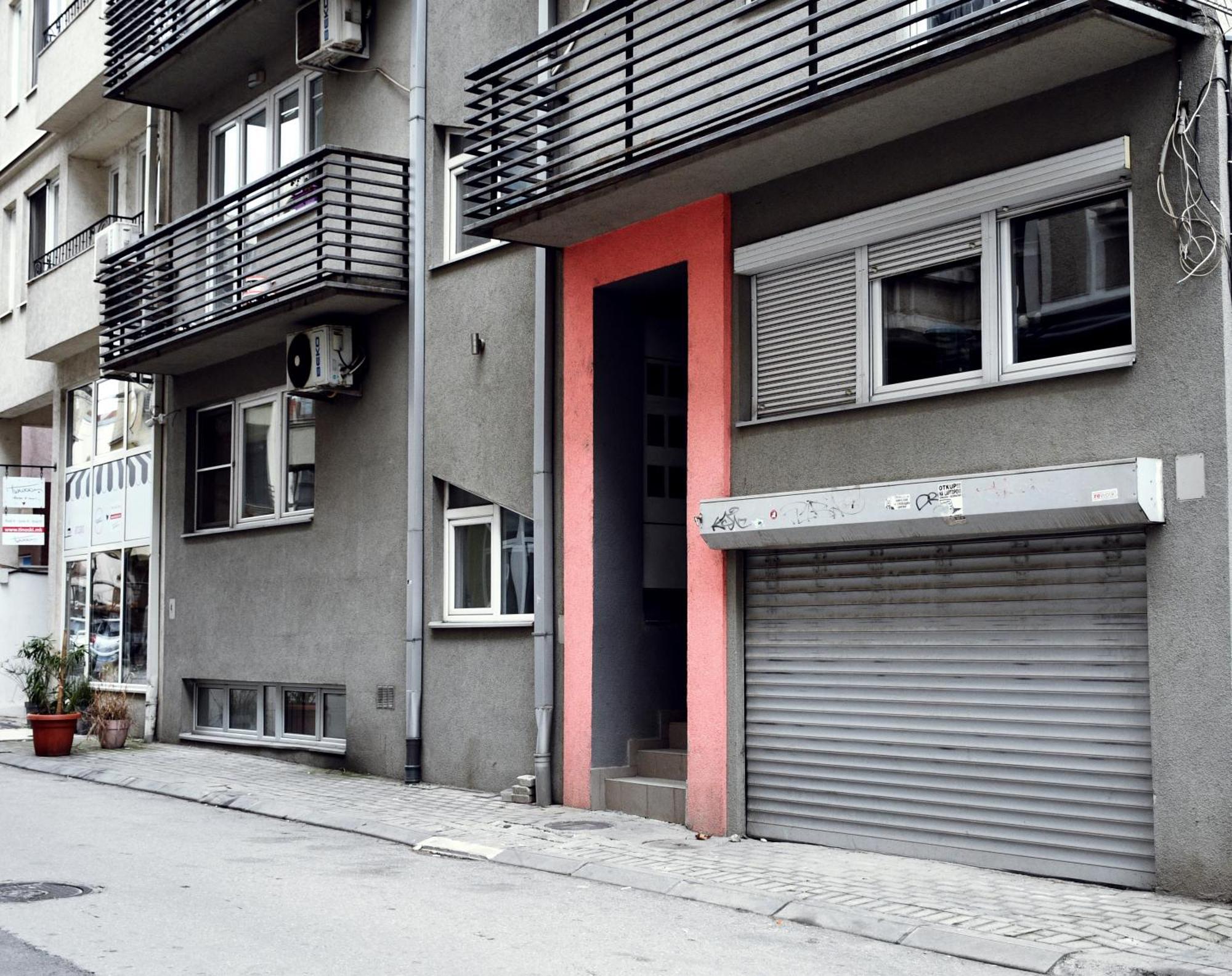 Sweet Basement Suteren Apartments Parking 5 Euro Скопие Екстериор снимка