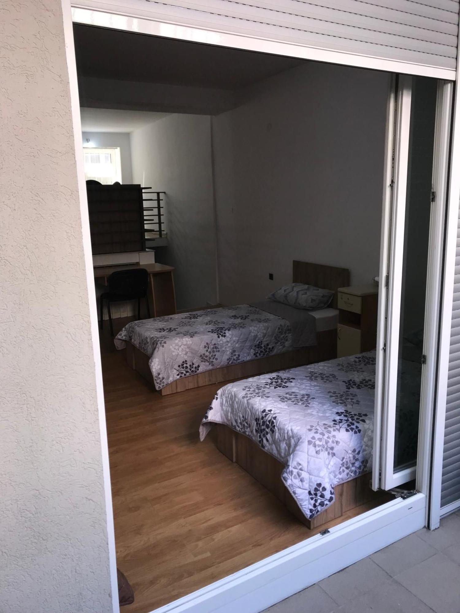 Sweet Basement Suteren Apartments Parking 5 Euro Скопие Екстериор снимка